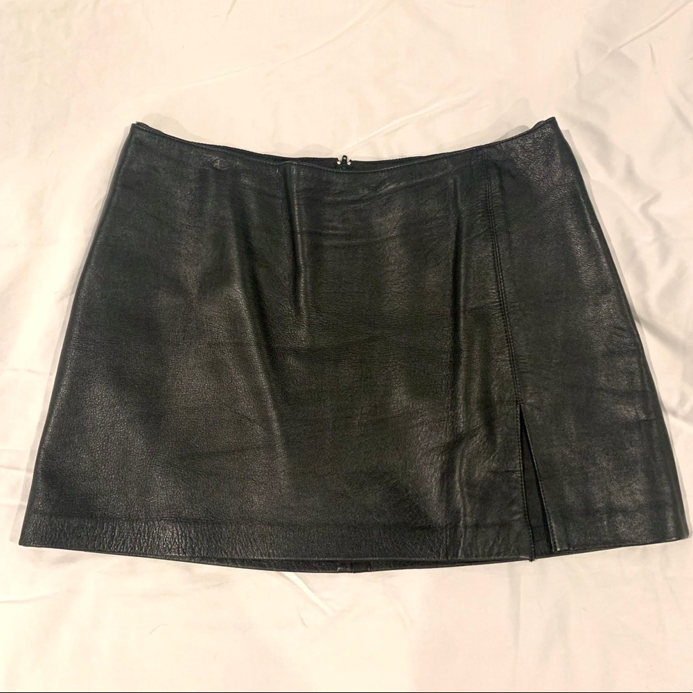 90’s Vintage Leather Mini Skirt